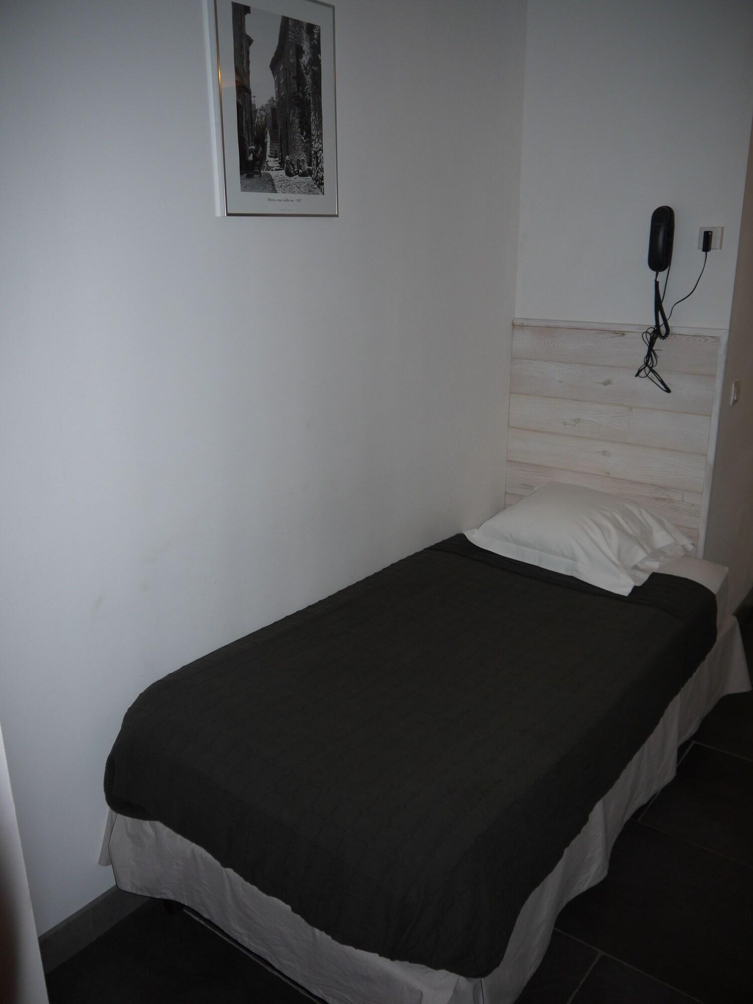 Hotel Portalet 耶尔 外观 照片
