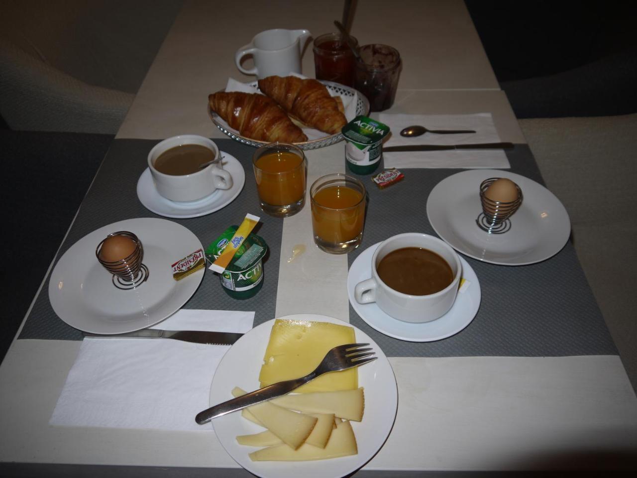 Hotel Portalet 耶尔 外观 照片